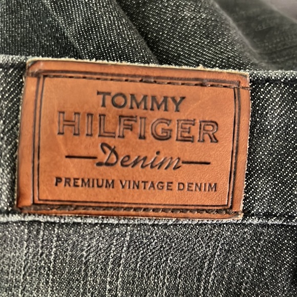 Tommy Hilfiger Relaxed Cameron Lowrise Bootcut Jeans Size 27 - Picture 3 of 15